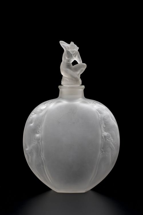 René Jules Lalique, vase ‘Sirens with Figurine Stopper’,…