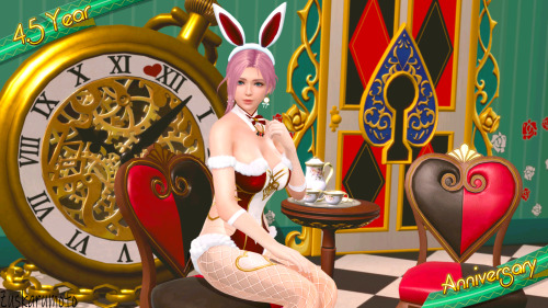 Elise in this week’s trendy SSRBunny Clock