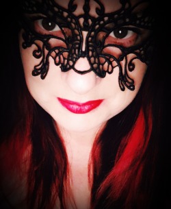 kenjibound:  mistresshypnominx:  Look directly into my eyes.. they see deeply into your submissive soul as they drink you in.. your will melting away.. I can see every tiny desire… your wish to serve, to please. Your mind empties  of all thought, as