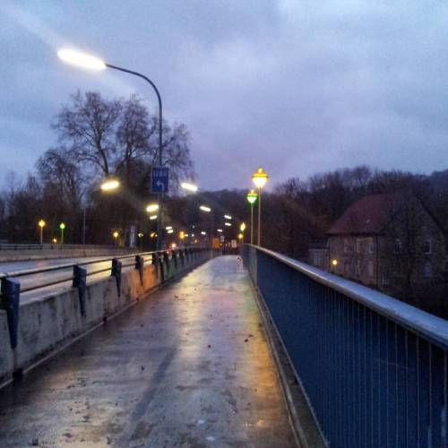 The #lamps Don't Make Any Sense... If They'd Indicate Which Side Of The #bridge You're At, I'd Understand