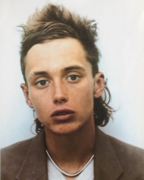 d-u-r-e:@rarebooksparis Paolo Roversi. Unusual portraits from 1996-97 Email rarebooksparis@gmail.com for info #paoloroversi