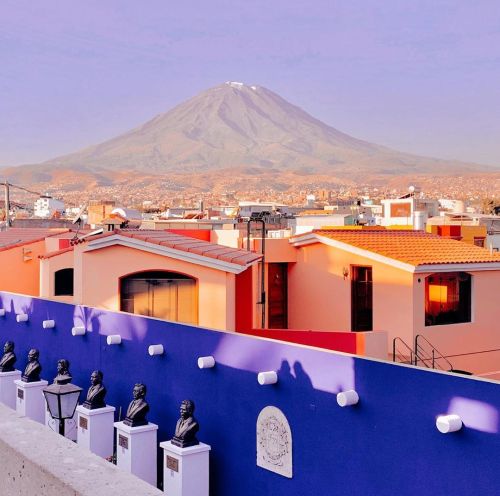 #travel #diary #volcano #white #city #blue #sky #sunset #time （在 Arequipa） www.instagram.c