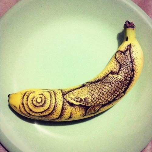 stinker:  THESE BANANAS WERE TATTOOED WITH A TOOTH-PICK.