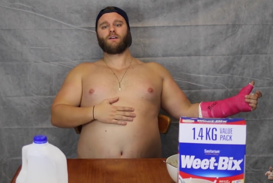 beerbellyfan:  “let’s see just how big I will get”
