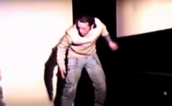 d1e04a0513ed0b3f65698589deafb30d957fa23b.gifv
