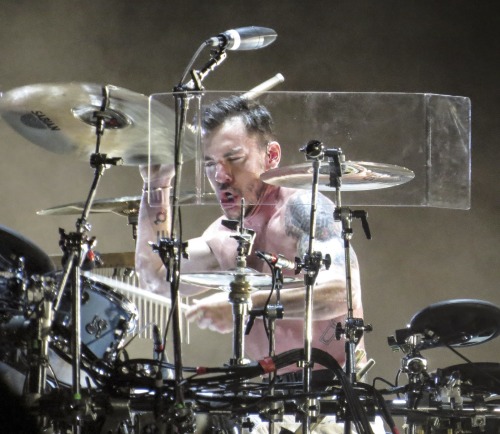 30secondstomars:  lovefrommars :  Shannon Leto - Lovelusttour - St. Petersburg 2015credit to Johanna K.