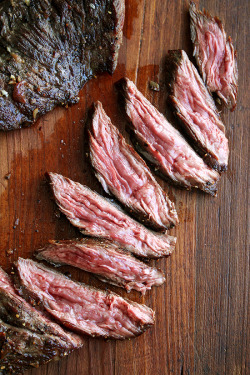 do-not-touch-my-food:  Skirt Steak with Shallots