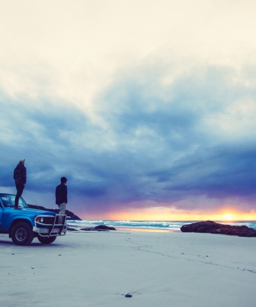 surfing-the-salt-life:  Surf check with Johnny Abeggon a gloomy winters morning. Photo by Alex Frings. 