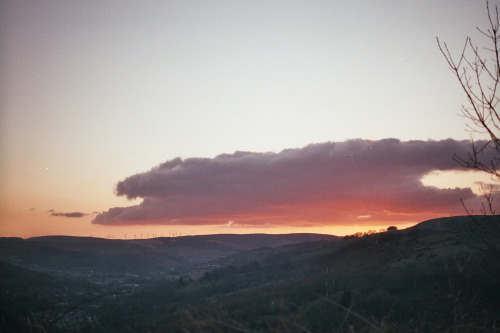 miss-katy: sunset in pontypridd, wales april 2016