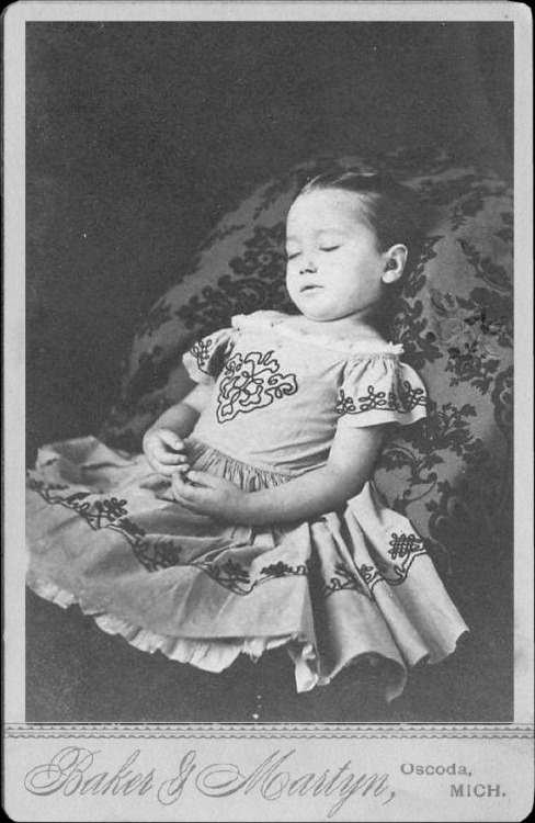 gothlesterol.tumblr.com/post/70134786664/