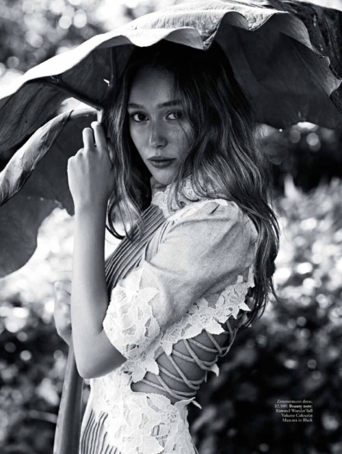 fanofsashaalexander:Alycia Debnam-Carey in Vogue Australia  (ﾉ◕ヮ◕)ﾉ*:･ﾟ✧