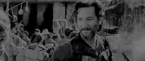 purplelephantsarewrong:That Soft Look™ Kane does with Abby