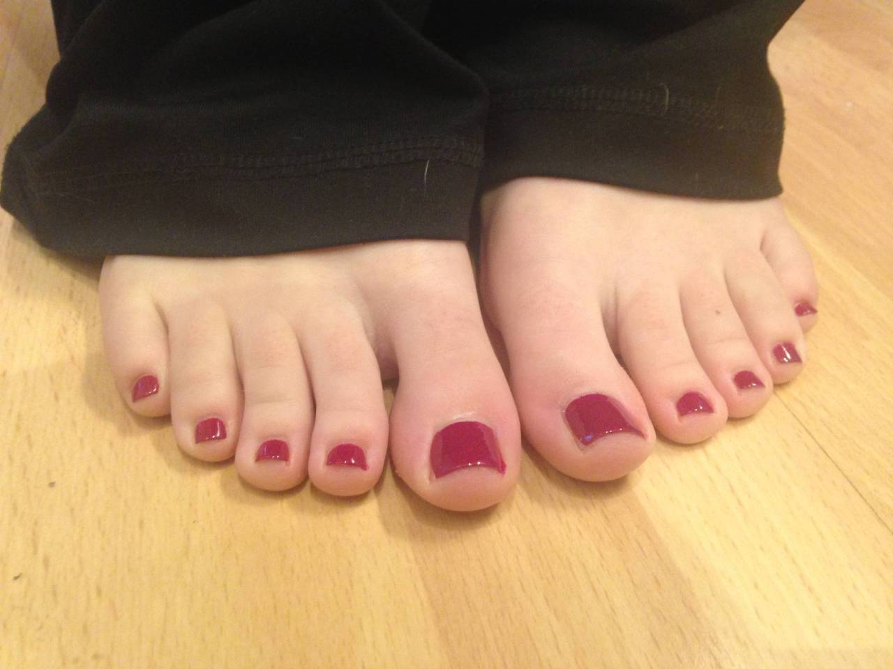Obsessed with womens feet