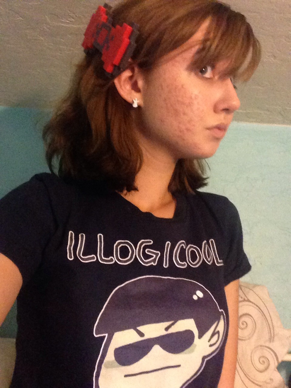 halloweenhomos:  I wore this shirt out in public today and got like 2 compliments
