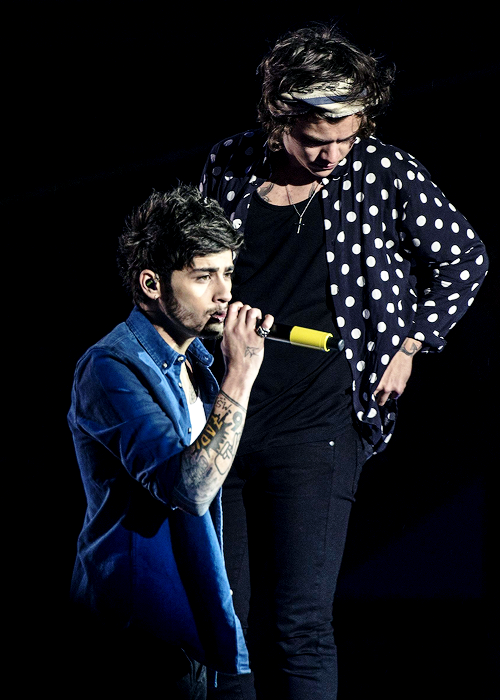 harrystylesdaily:  Dublin Croke Park - 5/23  