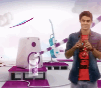 el-mago-de-guapos:  Unos de los guapos de la serie Violetta  