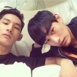 parkhyeongseop:  Hyeongseop’s instagram update with Kim Taehwan - 140911 