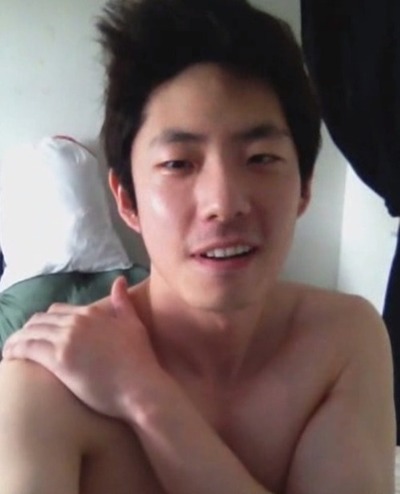 xiaohaogayphotoblog:   韓國天菜歐巴訊打 Korean Handsome Guy Masturbate on Cam http://xiaohaogayphotoblog.tumblr.com/ 