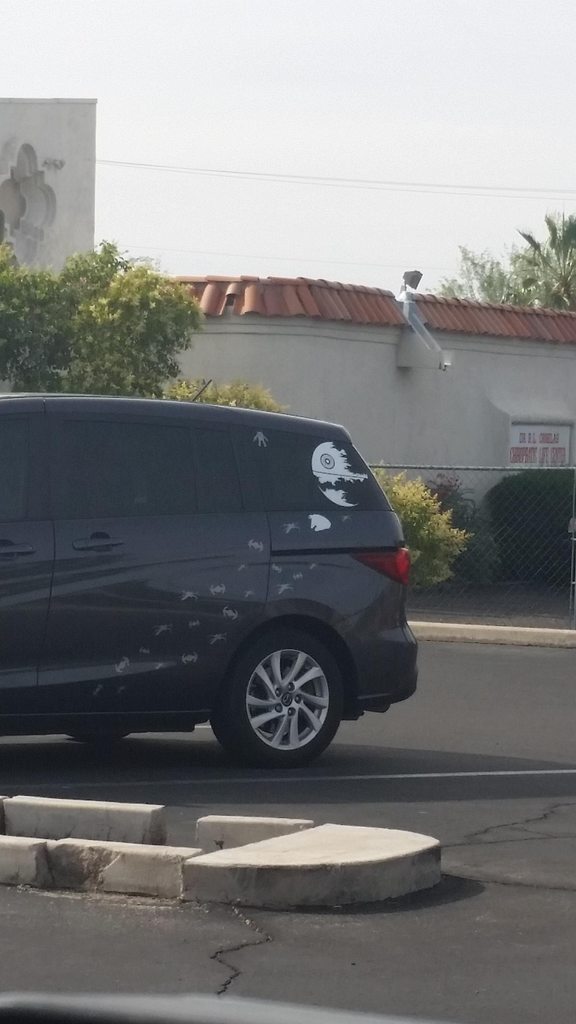 scificity:  Spotted this in Tucson, Azhttp://scificity.tumblr.com