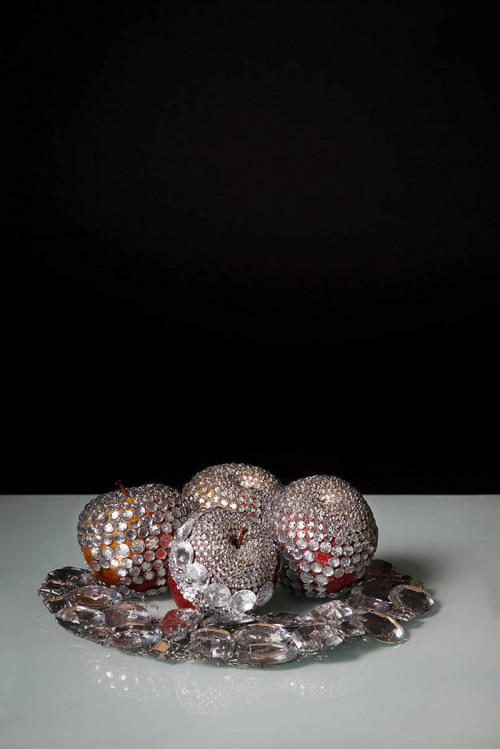 asylum-art: Luciana Rondolini’s Bejeweled Sculptures and Drawings Argentinian artist Luciana R