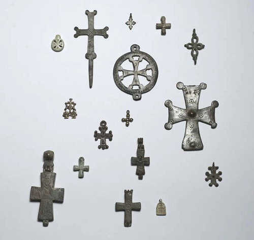 theleoisallinthemind:Crosses, Byzantine. Bronze and soapstone, heights 1–4 inches (2.5–1