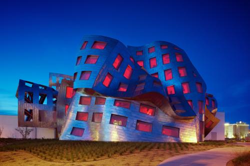 evilbuildingsblog:  cleveland clinic lou ruvo center for brain health by Frank Gehry