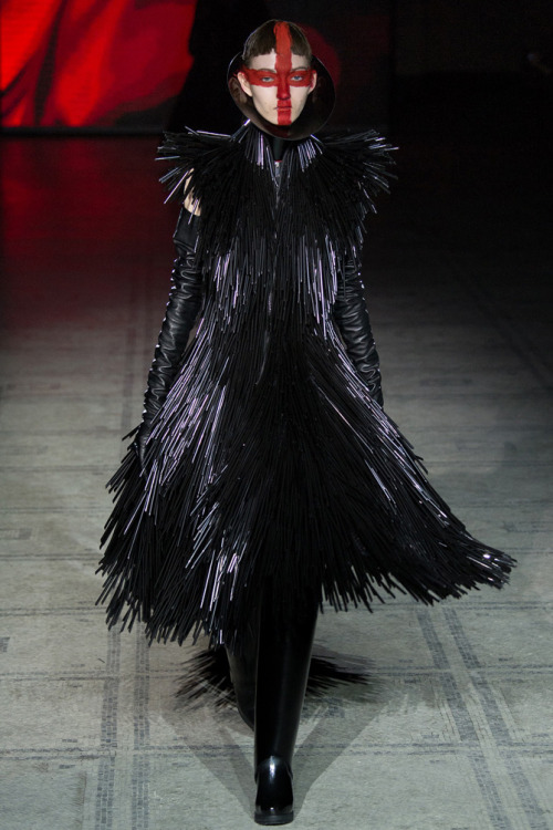 Porn Pics asylum-art:  				Gareth Pugh’s Return to