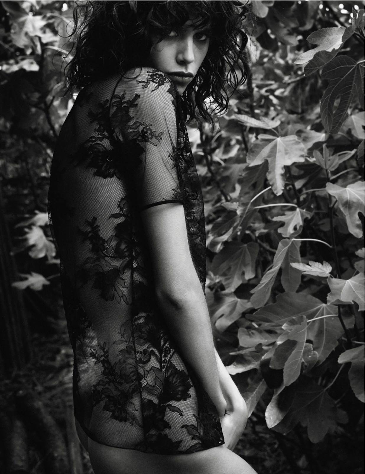 inspiraciondeporahi:  Photographer: David Sims Model: Mica Arganaraz