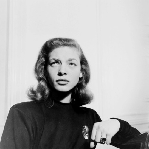 longtallsallyd:  Lauren Bacall photographed by Nina Leen, 1945.