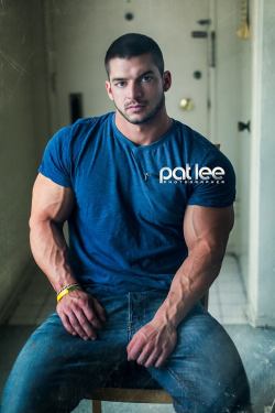 cdnlifter27:  Kreed Kurtz Photos: Pat Lee Photographer