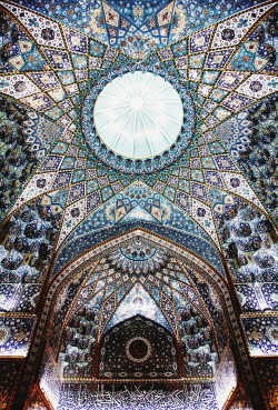 aliirq:  The Islamic art and architecture. Imam Hussein shrine in Karbala, Iraq.2015