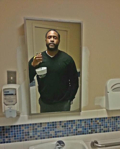 butyolonigga:  dapenguinninja:  youngblacksamurai:  prettypussyprincess:  susfiend:  ethergawddess:  “THIS dude TOOK A SELFIE WITH A SECURITY CAMERA & KILLED DA SELFIE GAME DAWG”  2k14  the future is now  Daaaaamn  There are levels to this