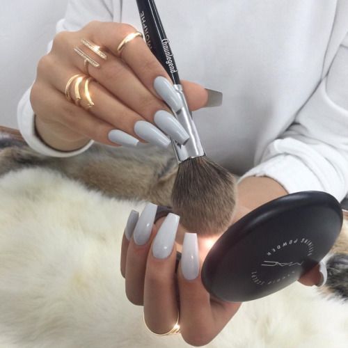 sexpensive-queen: . looking for new glamour/luxury blogs, send me a message to check you out! INSTAN