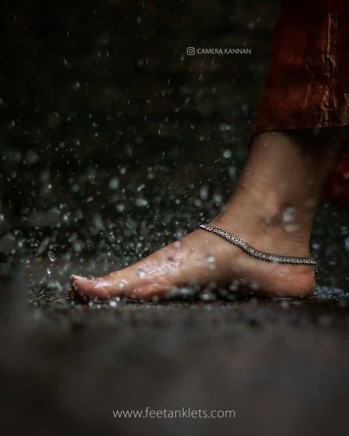 Anklets Love  . . Click @camera.kannan  . . #photographylovers #photography #indianphotography #kera