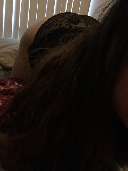 bbykitten:  Spank me