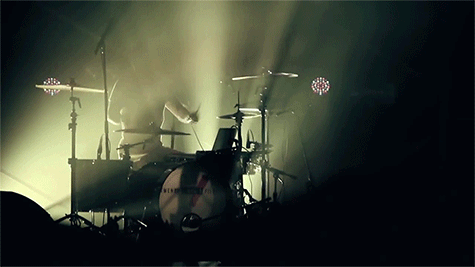 slowtownn:“Car Radio” live at the LC (x)