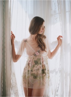 exclusivelyselectedlingerie:  Claire Pettibone’s