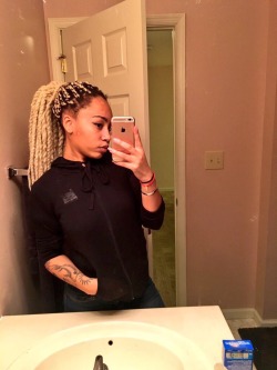 welcometosaturnn:  Flashback to when I had twists for blackout. 