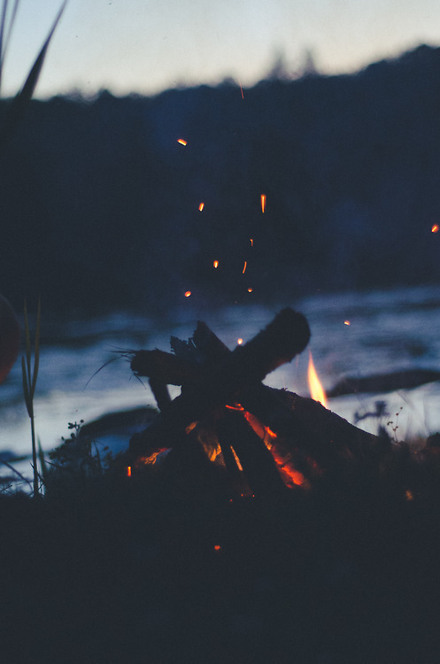 rotten-envy:  not all those who wander are lost ☮ 
