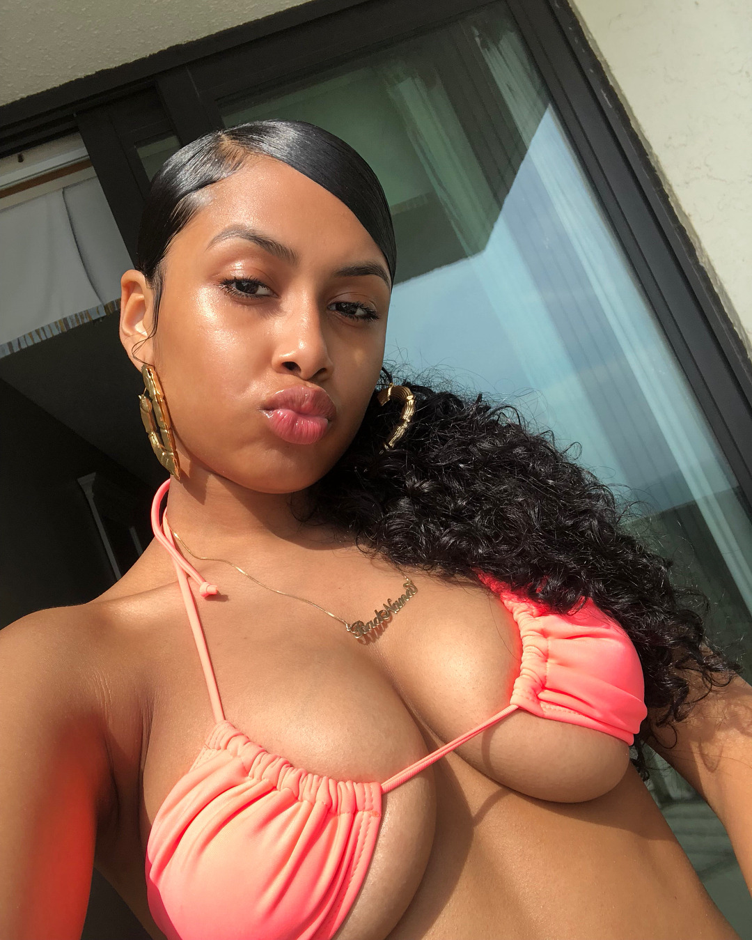 freaksandmodels:  Badnana