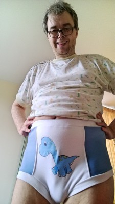 toddlerdavy:  My new dino pants - aren’t they great?! Sorry about the 10 day shadow, I’m not allowed razors at the moment in case I do more nasty things to myself.