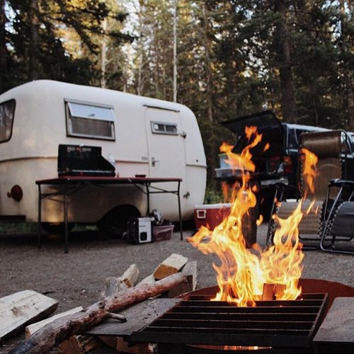 ourcamplife:  Photo by: @greentacos #ourcamplife