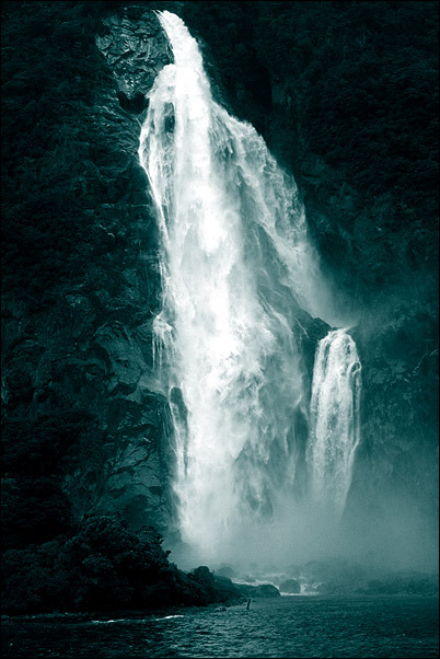 intothegreatunknown:  Ten Miles High 