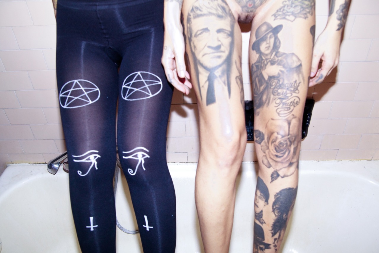 chulipaquin:  Selfportrait collaboration: Chuli Paquin and @alessandrapace17.
