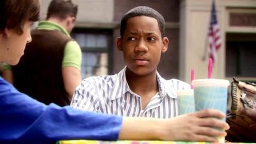 Everybody Hates Chris is an American period sitcom that is based on the troubled teenage experiences
