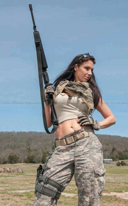 girlandguns:  Girl With Gun  follow me at : http://girlandguns.tumblr.com/