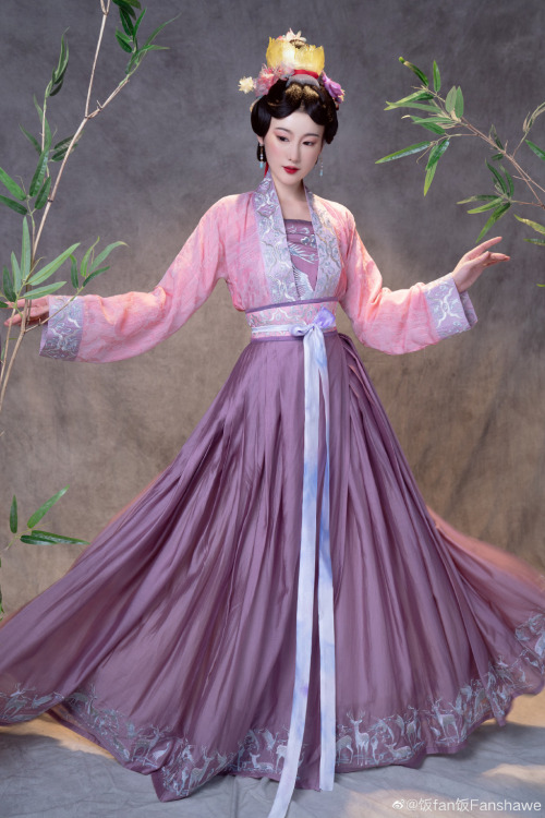 chinese hanfu by 繁韶