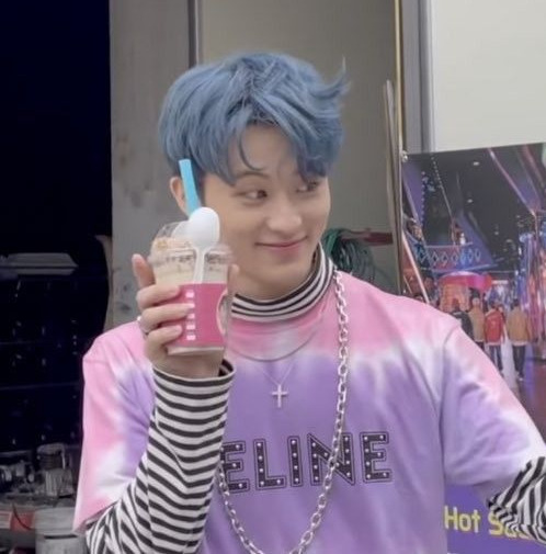 . . . Mark Lee As Bicolors