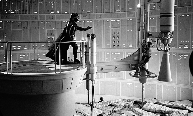 mamalaz:  Behind the scenes of iconic movie moments