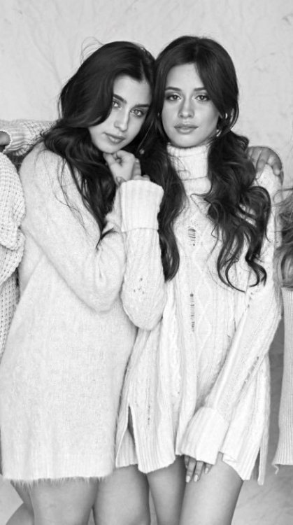 camren-moon: art.